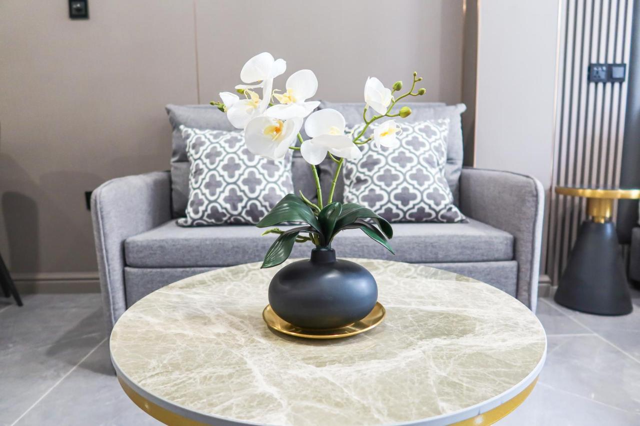 Recharge Studio Apartment & Suites Сингапур Екстериор снимка